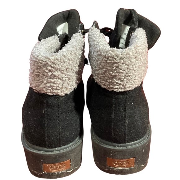 Black Boot w/ Sherpa Trim - Picture 4 of 5